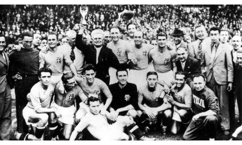 Chức vô địch World Cup thứ 2 của Ý vào năm 1938